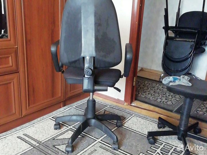 Компьютерное кресло