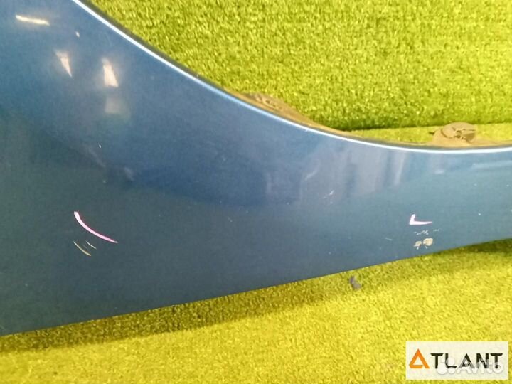Крыло переднее правое toyota aqua