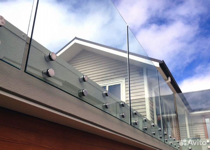 Стеклянные перила для лестниц