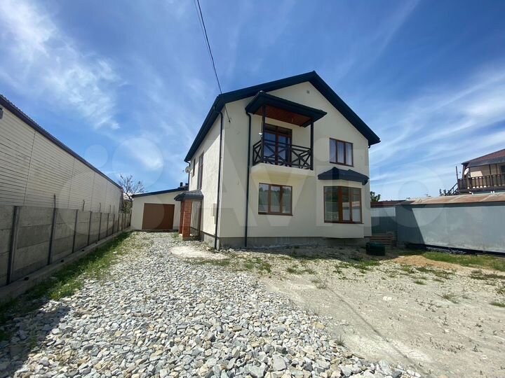 Дом 185 м² на участке 6 сот.