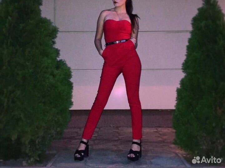 Комбинезон женский красный S 42