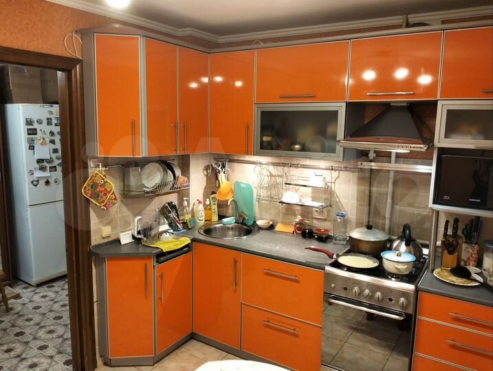 3-к. квартира, 60 м², 2/6 эт.