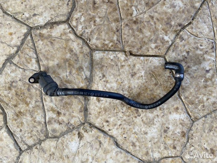 Клапан вентиляции картера Mercedes C-Class W204