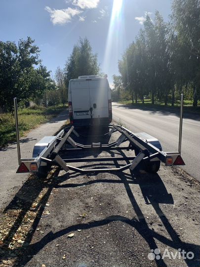 Лодочный прицеп