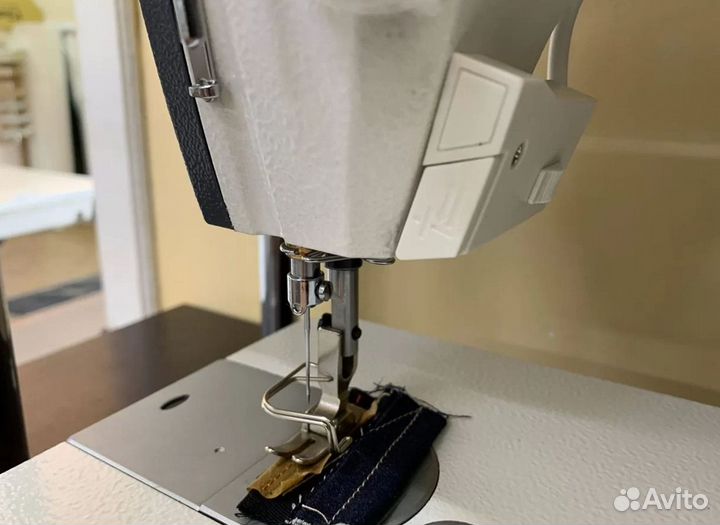 Промышленная прямострочная швейная машина maqi Q1