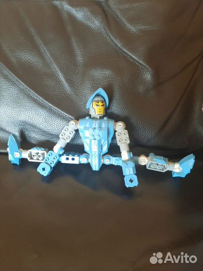 Робот на шарнирах