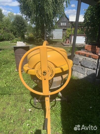 Бетоносмеситель MAG CM350C