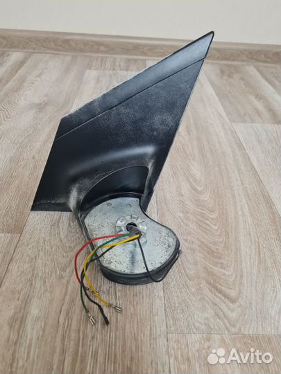 Кронштейн левого зеркала Chevrolet Cruze