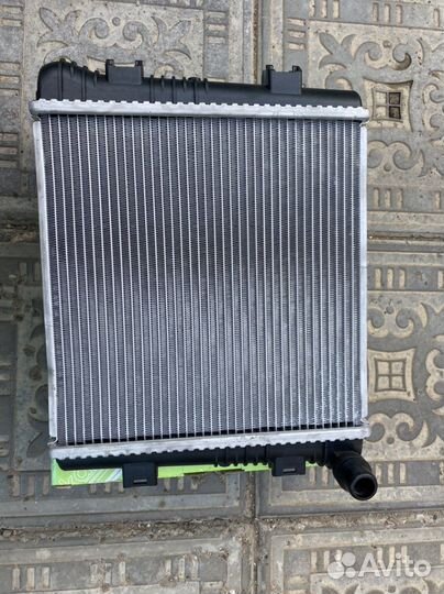 Радиатор дополнительный охлаждения Mercedes AMG