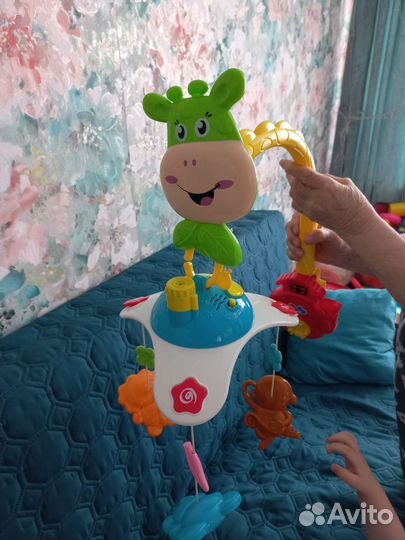 Мобиль на кроватку с проектором