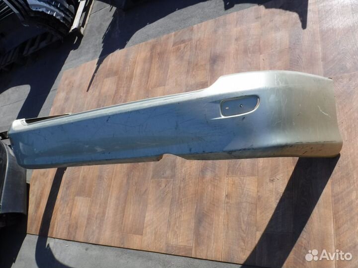 Бампер задний Toyota Estima 2002