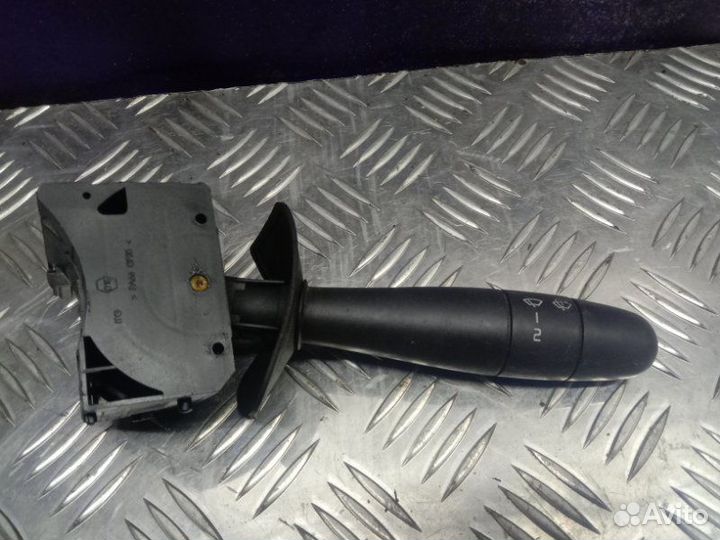 Подрулевой переключатель правый Renault Logan 1