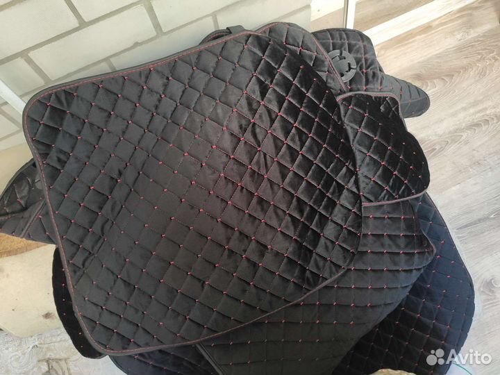 Чехлы на машину