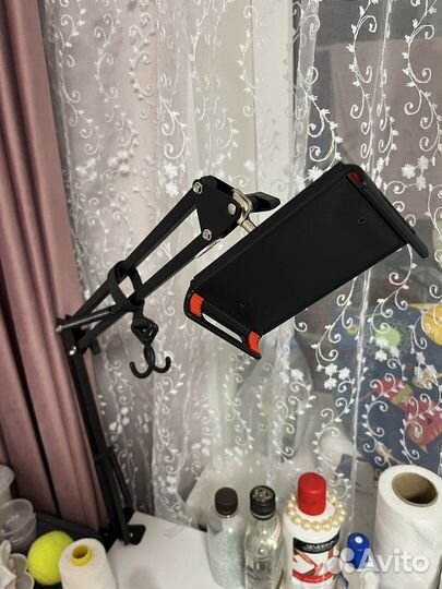 Настольный штатив для телефона