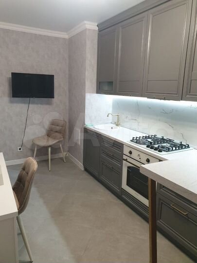 3-к. квартира, 83 м², 4/10 эт.