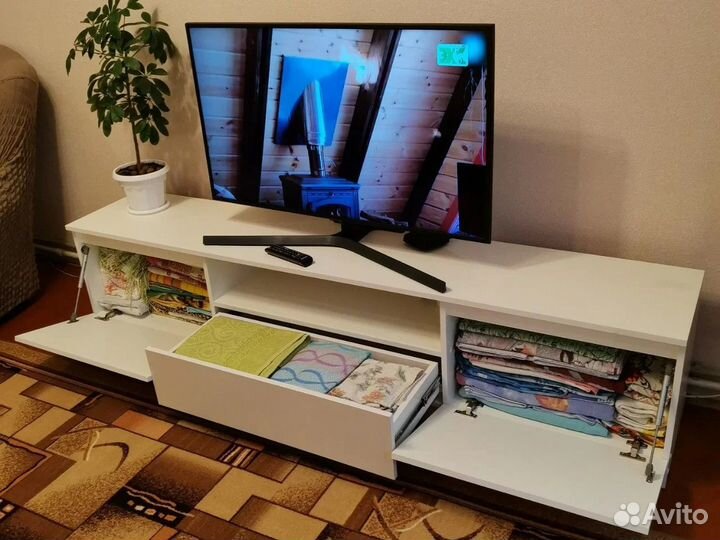 Тумба под тв хилтон