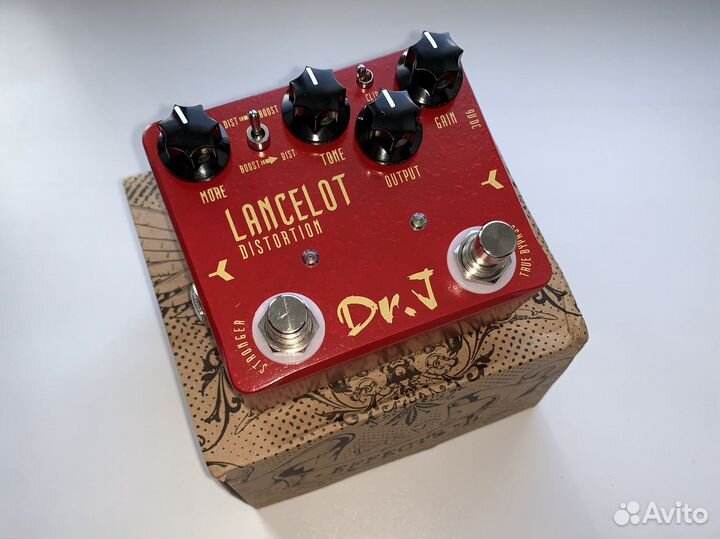 Dr. J Lancelot Boost Distortion гитарная педаль