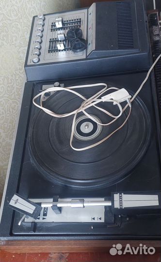 Проигрыватель винила