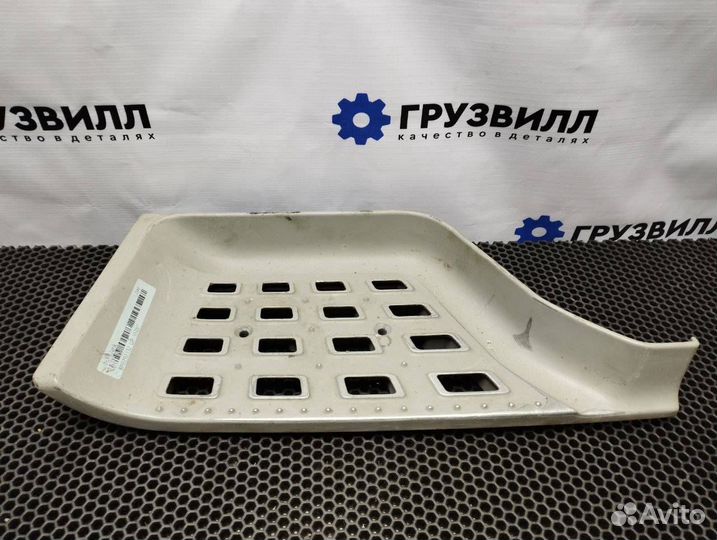 Ступень левая DAF 106 1945873