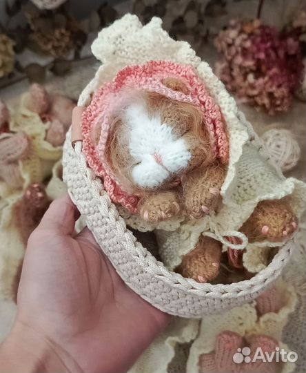 Вязаный котенок, бежево-коричневый, полный набор