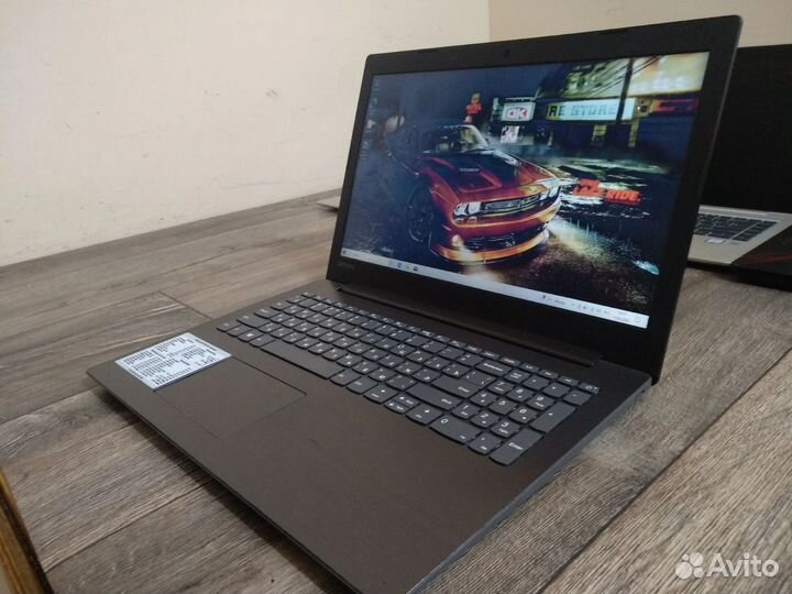 Ноутбук Lenovo / i5 8 поколения, Мощный