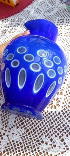 Кувшин синее молочное стекло