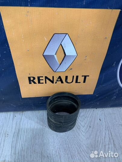 Патрубок воздушного фильтра Renault megane 3