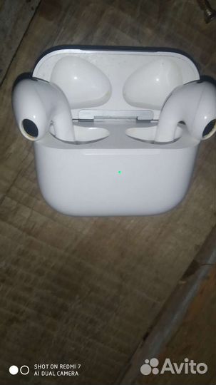 Беспроводные наушники airpods 3