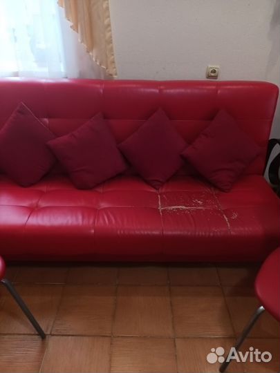 Диван и 6 стульев