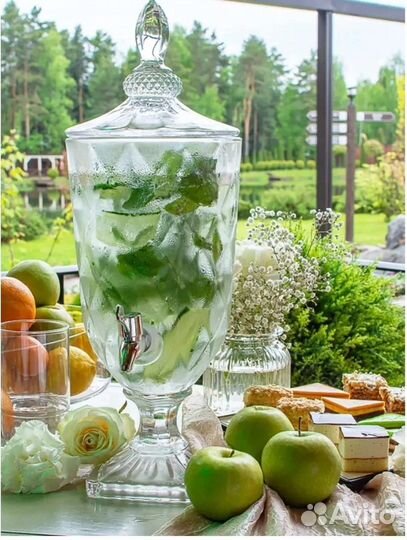 Лимонадница с краном