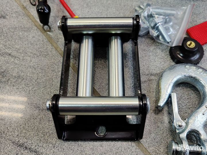 Лебедка электрическая 12v 3000 LBS новая