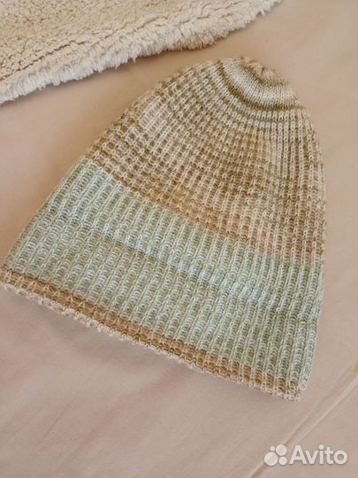 Шапка меланж в бежевых тонах