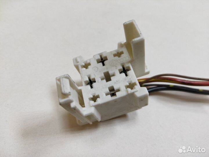 Разъем электрический Volkswagen Golf 6 caxa 1.4