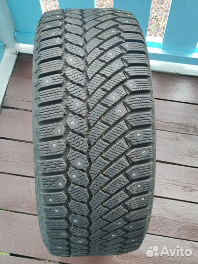 Gislaved Nord Frost 200 235/45 R17 T