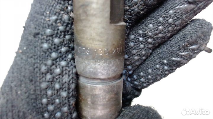 Форсунка топливная Volkswagen Bora, 2000