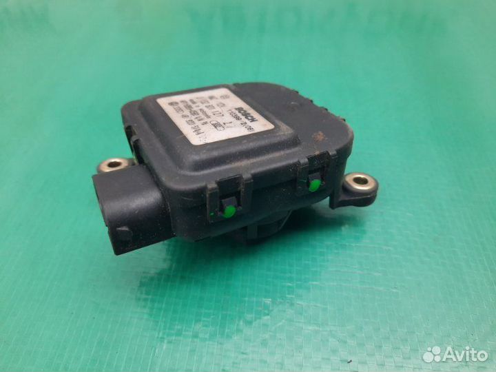 Моторчик заслонки печки Audi A6 C5