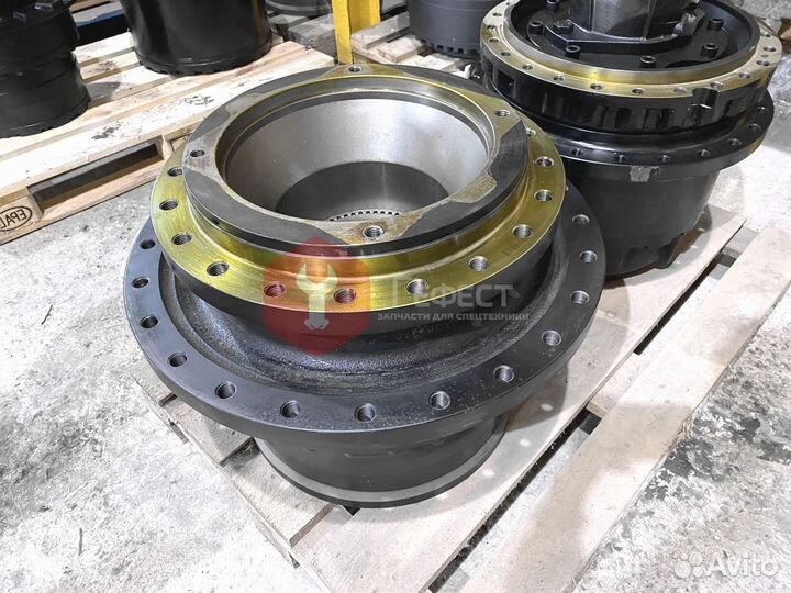 Бортовой редуктор Hitachi ZX500LC-3 9263595