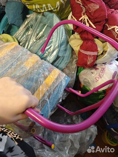 Продам детские санки с ручкой для мамы новые