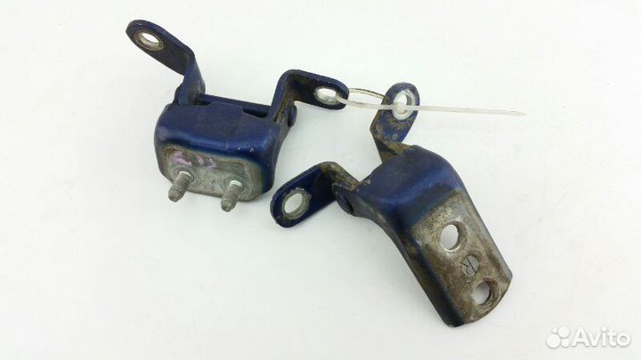 Петля дверная задняя правая Toyota Vios NCP42R 1NZ