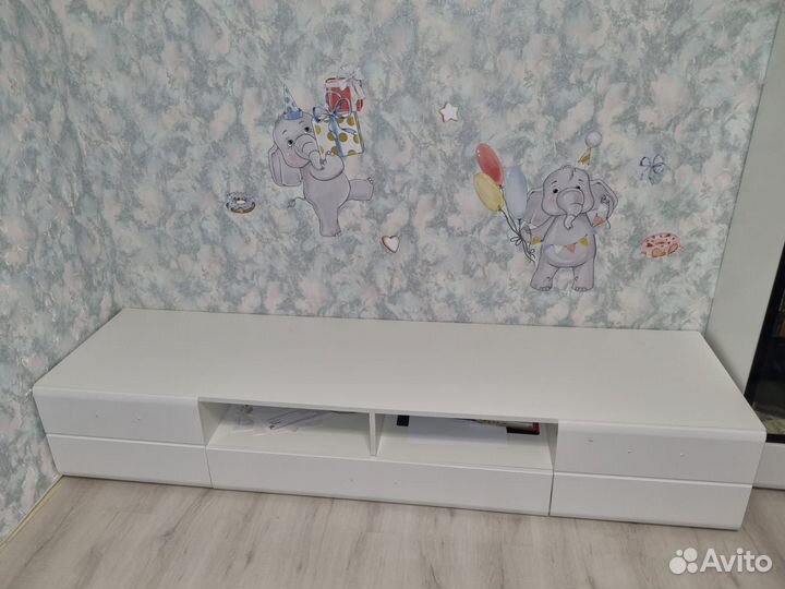 Тумба тв и шкаф с подсветкой