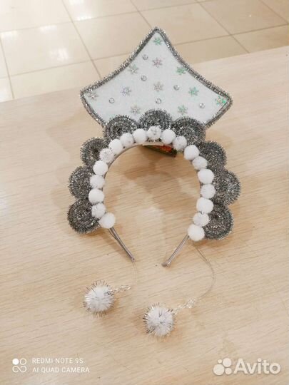 Ободок резинки снежинка