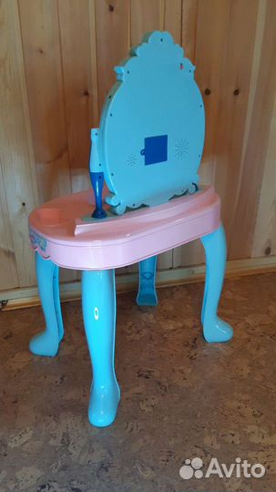 Детский туалетный столик для девочки