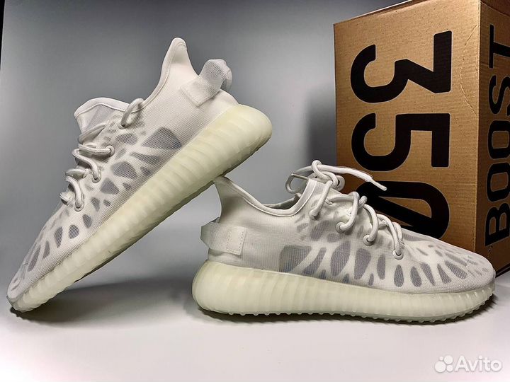 Кроссовки adidas yeezy boost 360 белые