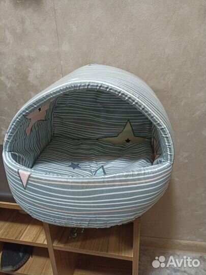 Лежанка для кошек