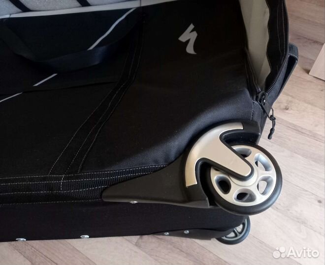 Чемодан для велосипеда