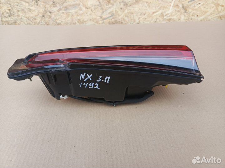 Фара заднего хода Lexus NX Z10