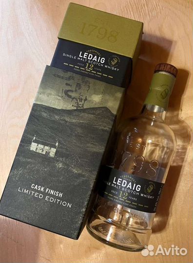 Пустые бутылки из под виски