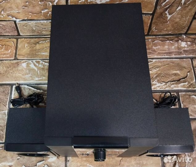 Акустическая система 2.1 