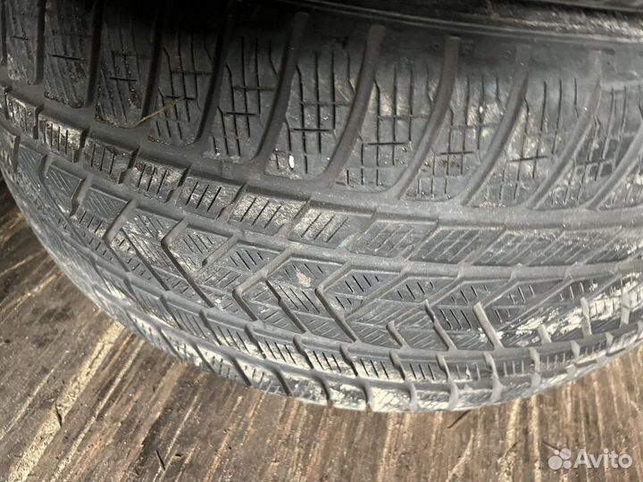 Pirelli Scorpion Winter 295/45 R20