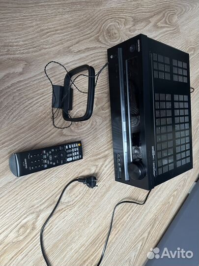 Ресивер Onkyo TX-SR313